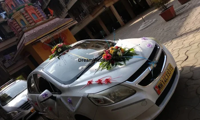 Vamanbhau Travels Car